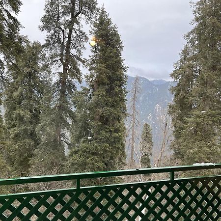 Umda Hotel Montana Nathia Gali Buitenkant foto