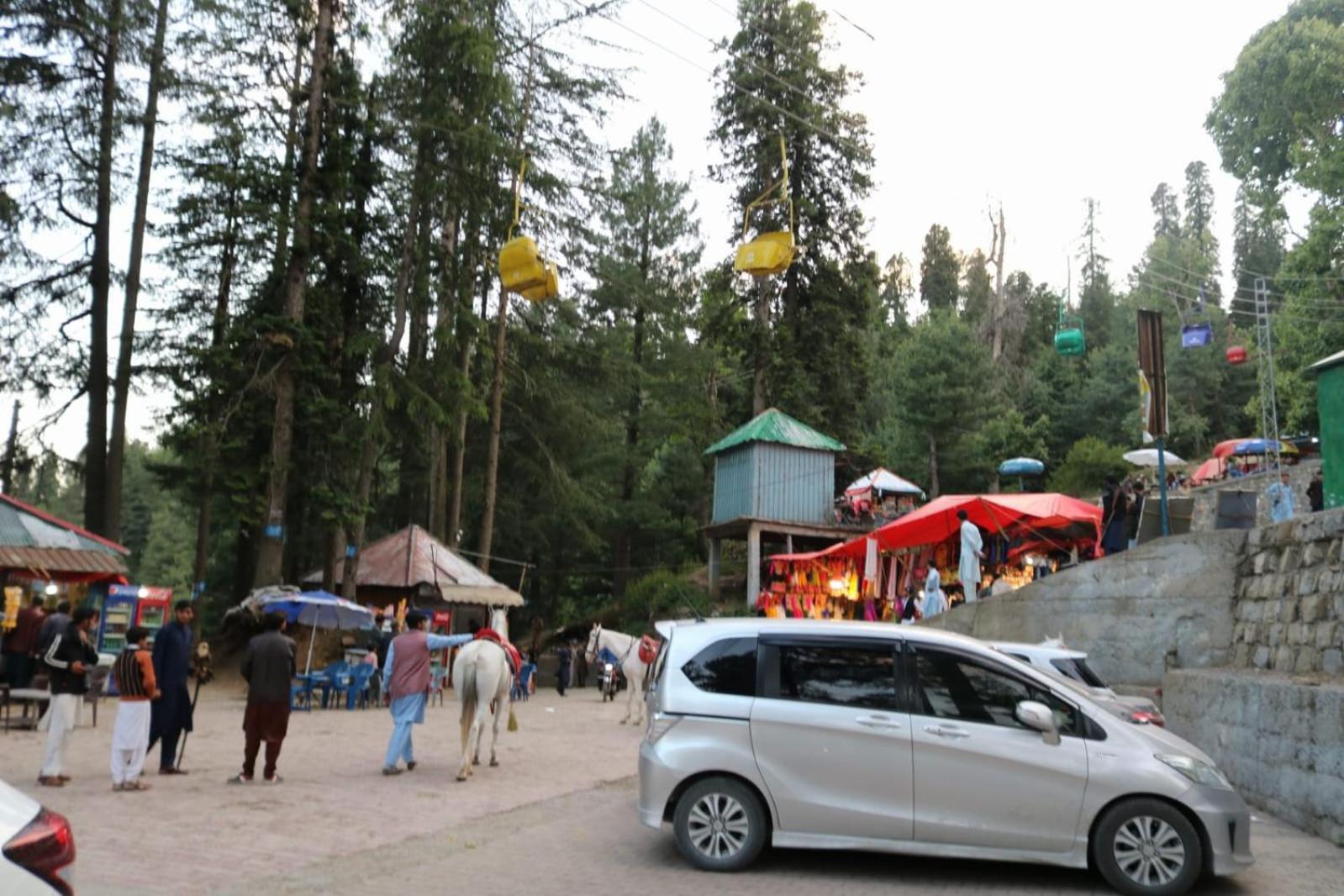 Umda Hotel Montana Nathia Gali Buitenkant foto